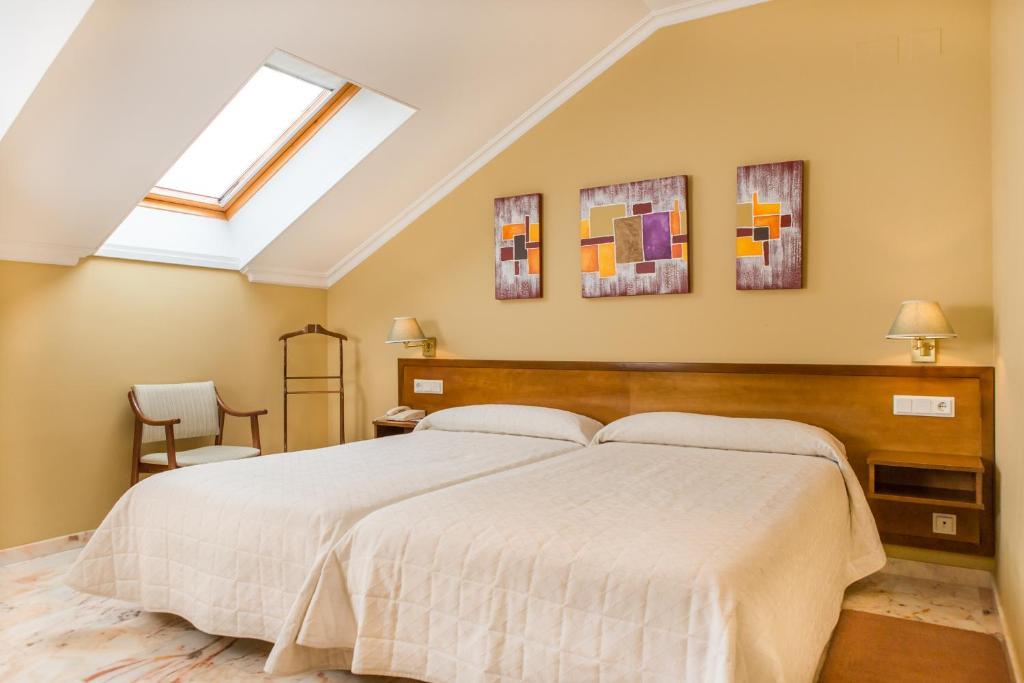 Hotel La Torre Vega de Valdetronco Phòng bức ảnh