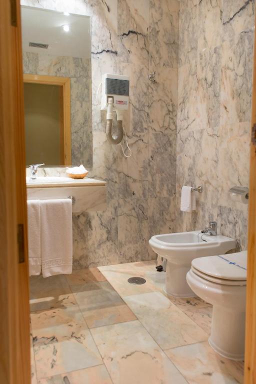 Hotel La Torre Vega de Valdetronco Phòng bức ảnh